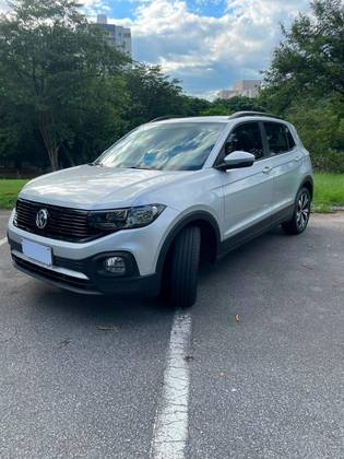 VOLKSWAGEN T-CROSS 1.0 200 TSI TOTAL FLEX AUTOMÁTICO VOLKSWAGEN T-CROSS 1.0 200 TSI TOTAL FLEX AUTOMÁTICO